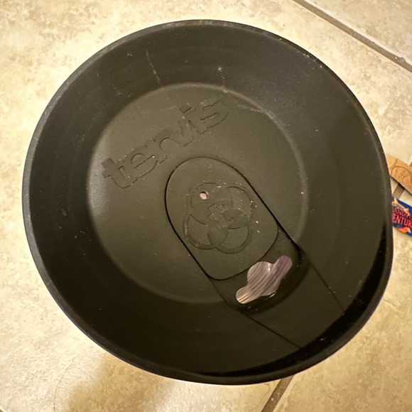 Harry Potter Hagrid’s Tervis and IOA 20th Anniversary Lanyard - Picture 4 of 4